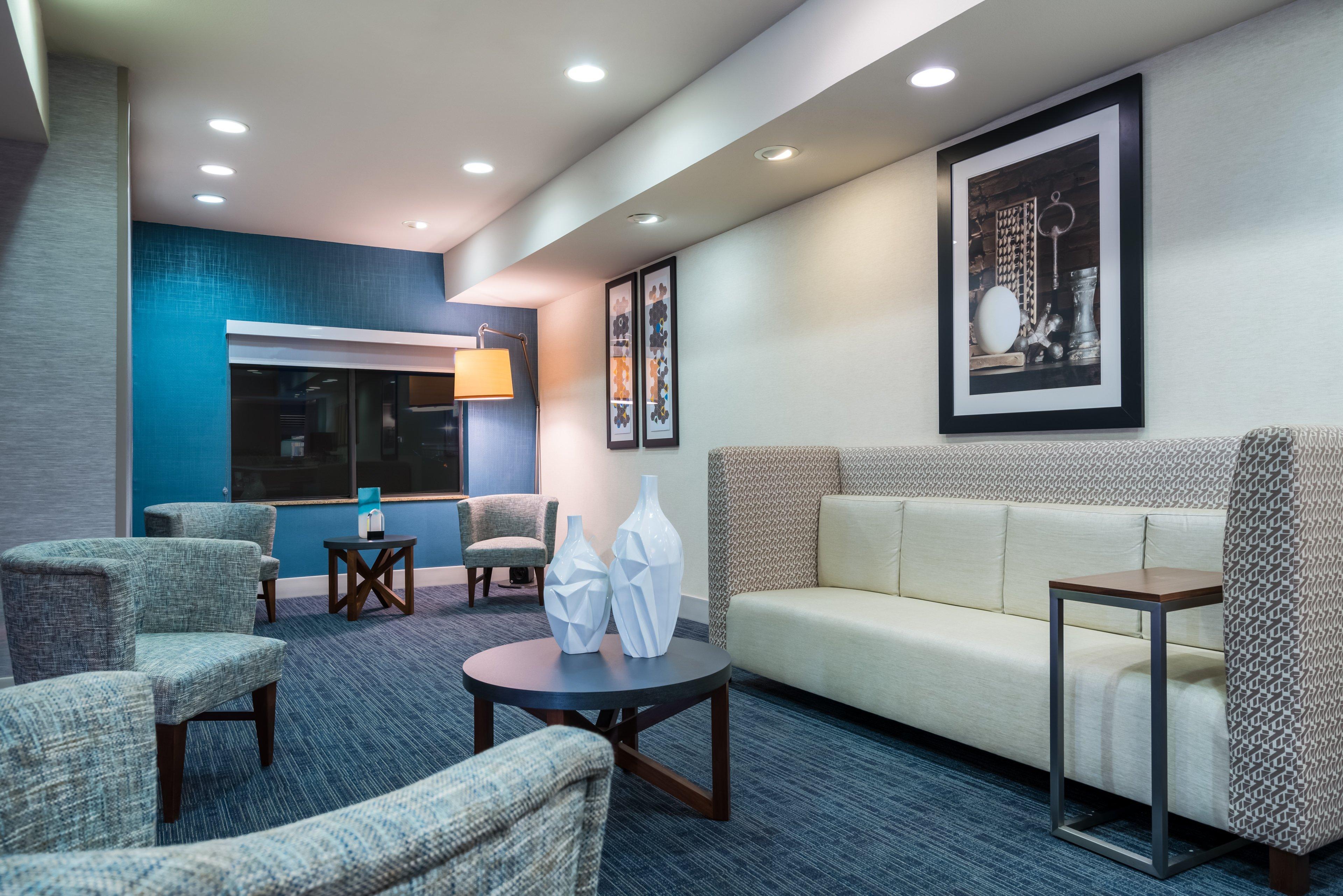 Holiday Inn Express & Suites Rocky Mount Smith Mountain Lake By Ihg Exterior photo