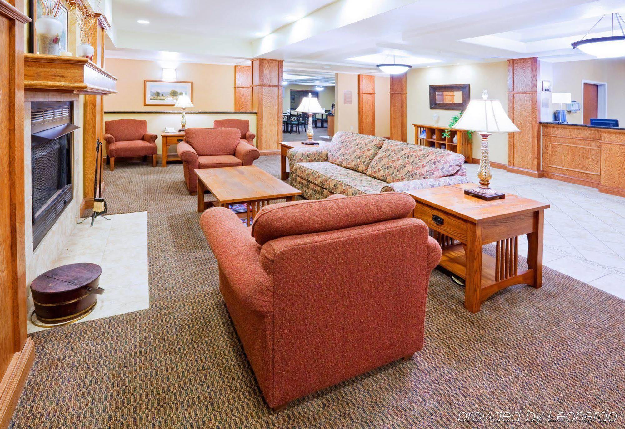 Holiday Inn Express & Suites Rocky Mount Smith Mountain Lake By Ihg Interior photo