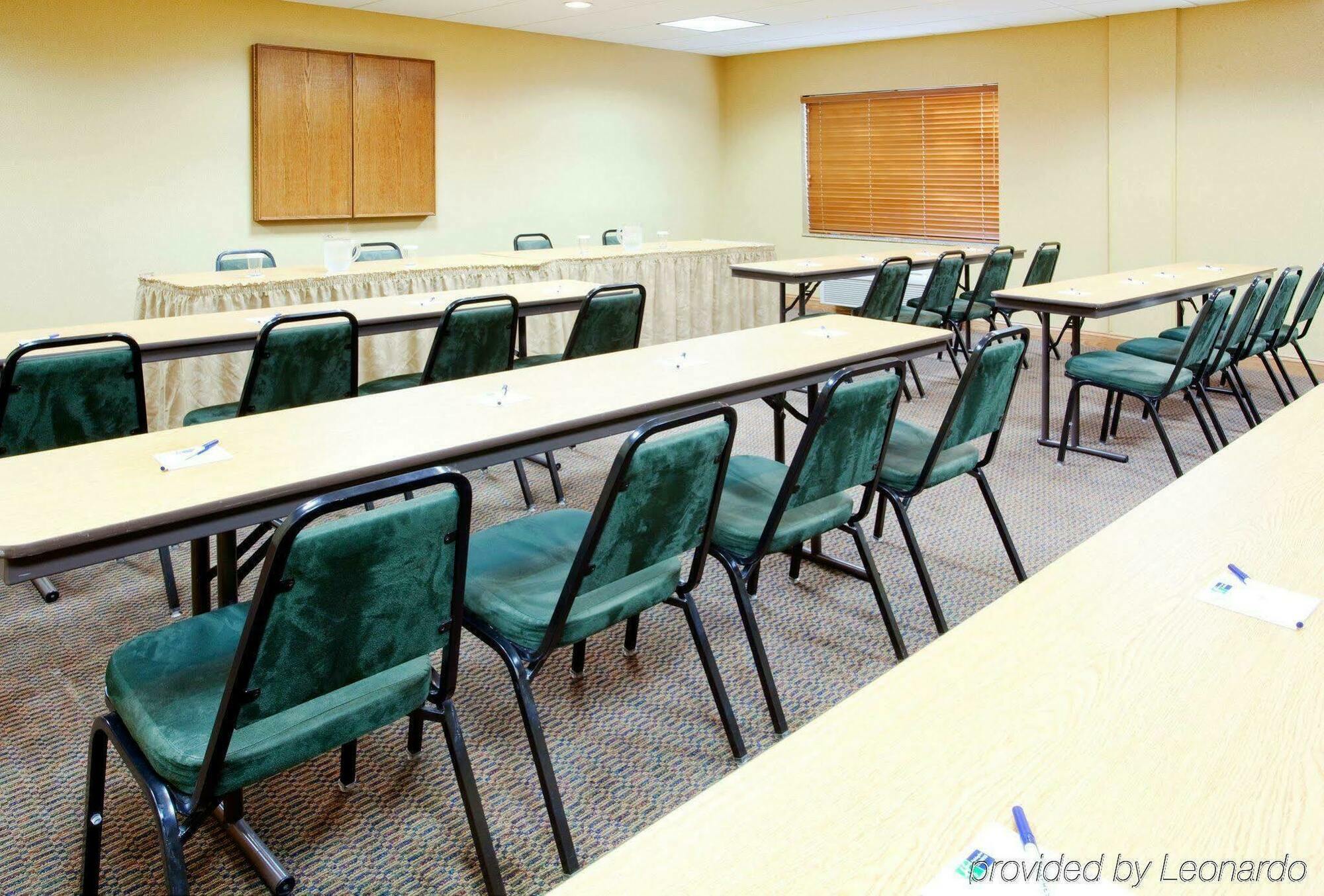 Holiday Inn Express & Suites Rocky Mount Smith Mountain Lake By Ihg Facilities photo